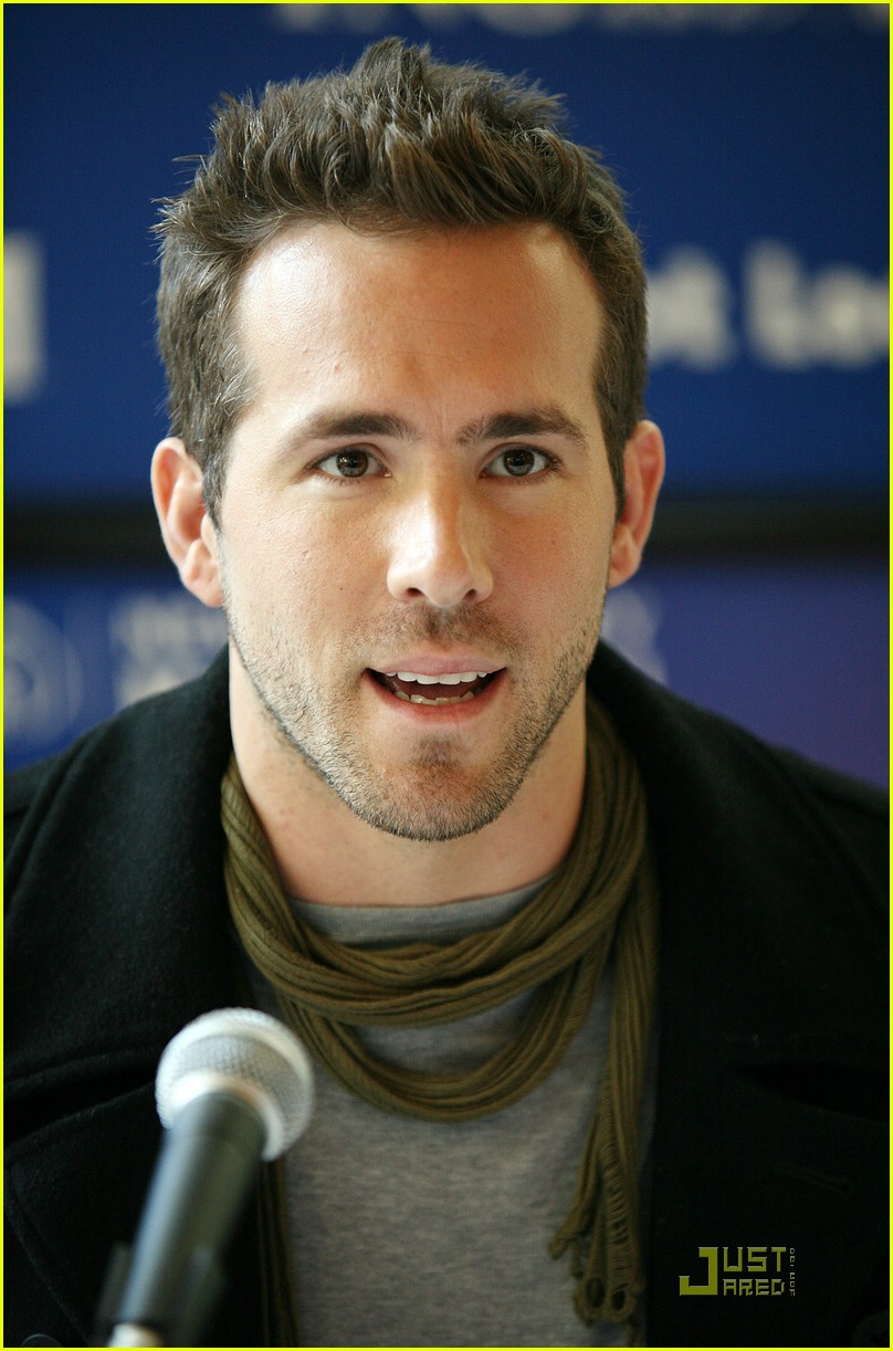 Ryan Reynolds Finishes NYC Marathon Photo 1522091 Ryan Reynolds Photos Just Jared