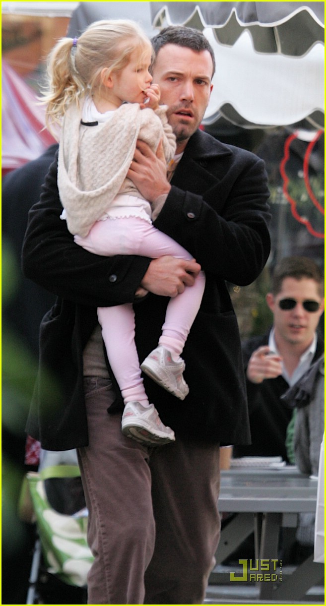 Violet and Ben Affleck Have DaddyDaughter Day Photo 1609941 Ben