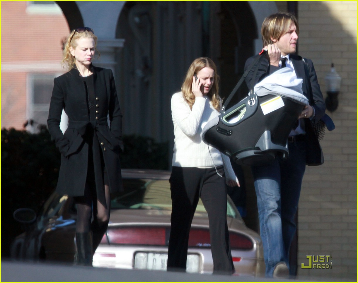 Nicole Kidman Attends Christmas Morning Mass: Photo 1620401 | Celebrity