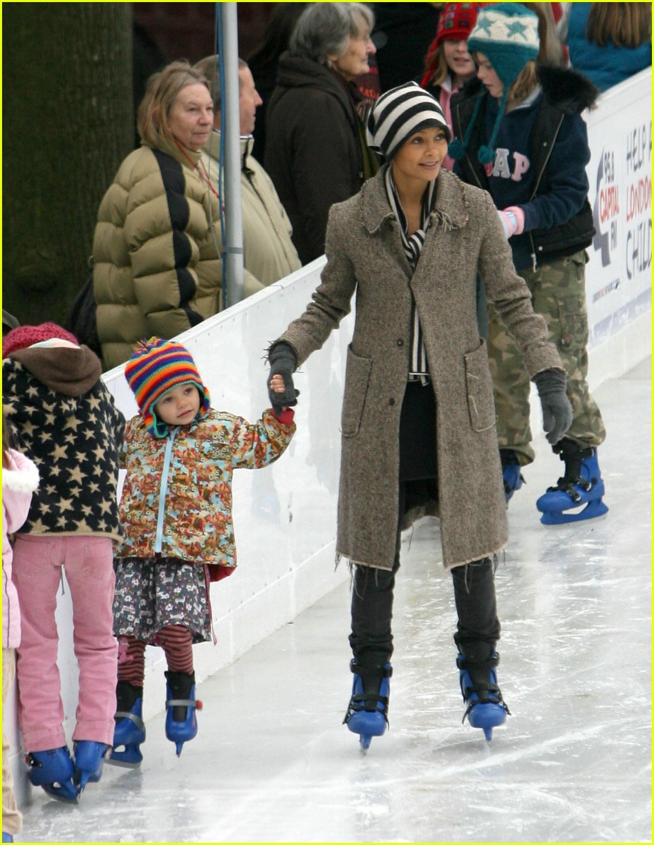 Thandie Newton Ice Skating Star Photo 1607011 Celebrity Babies