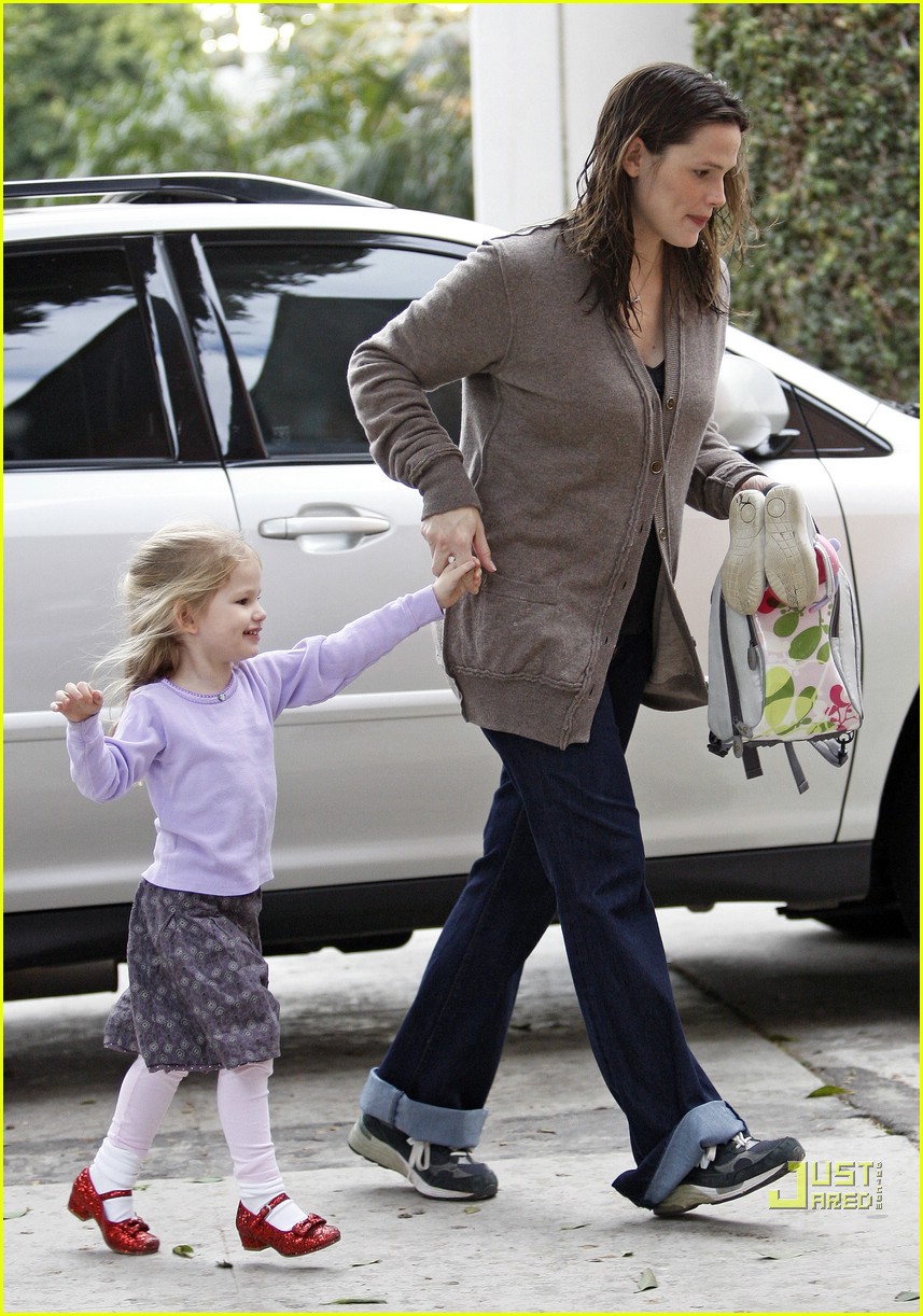 Violet Affleck’s Violet Day!: Photo 1667291 | Ben Affleck, Celebrity