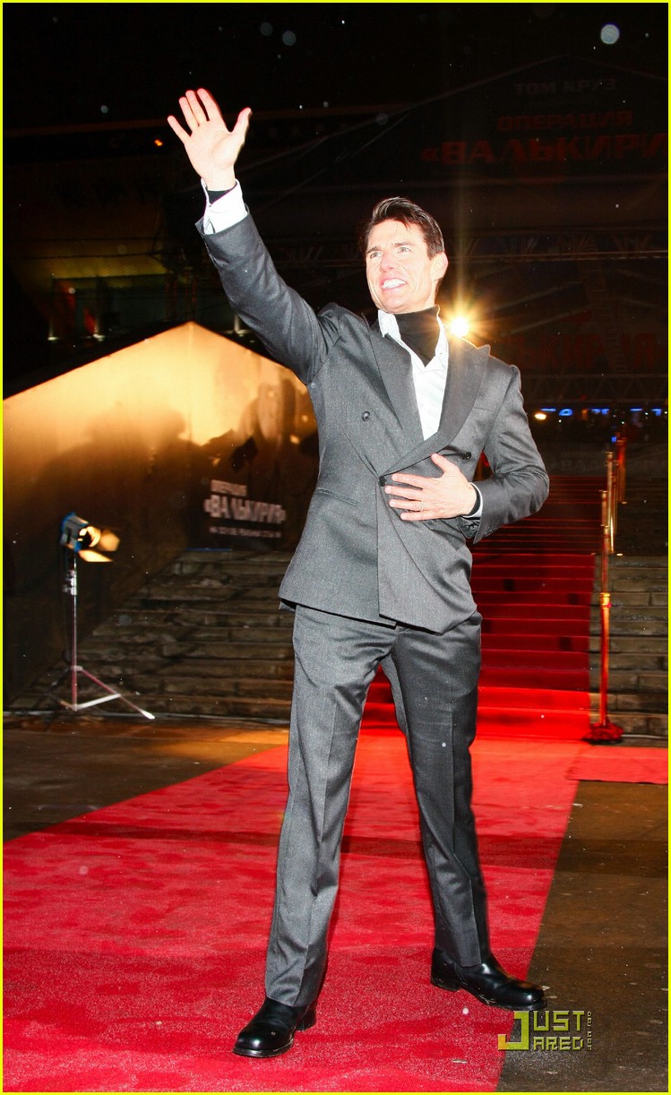 Tom Cruise Rules In Russia Photo 1682591 Photos Just Jared