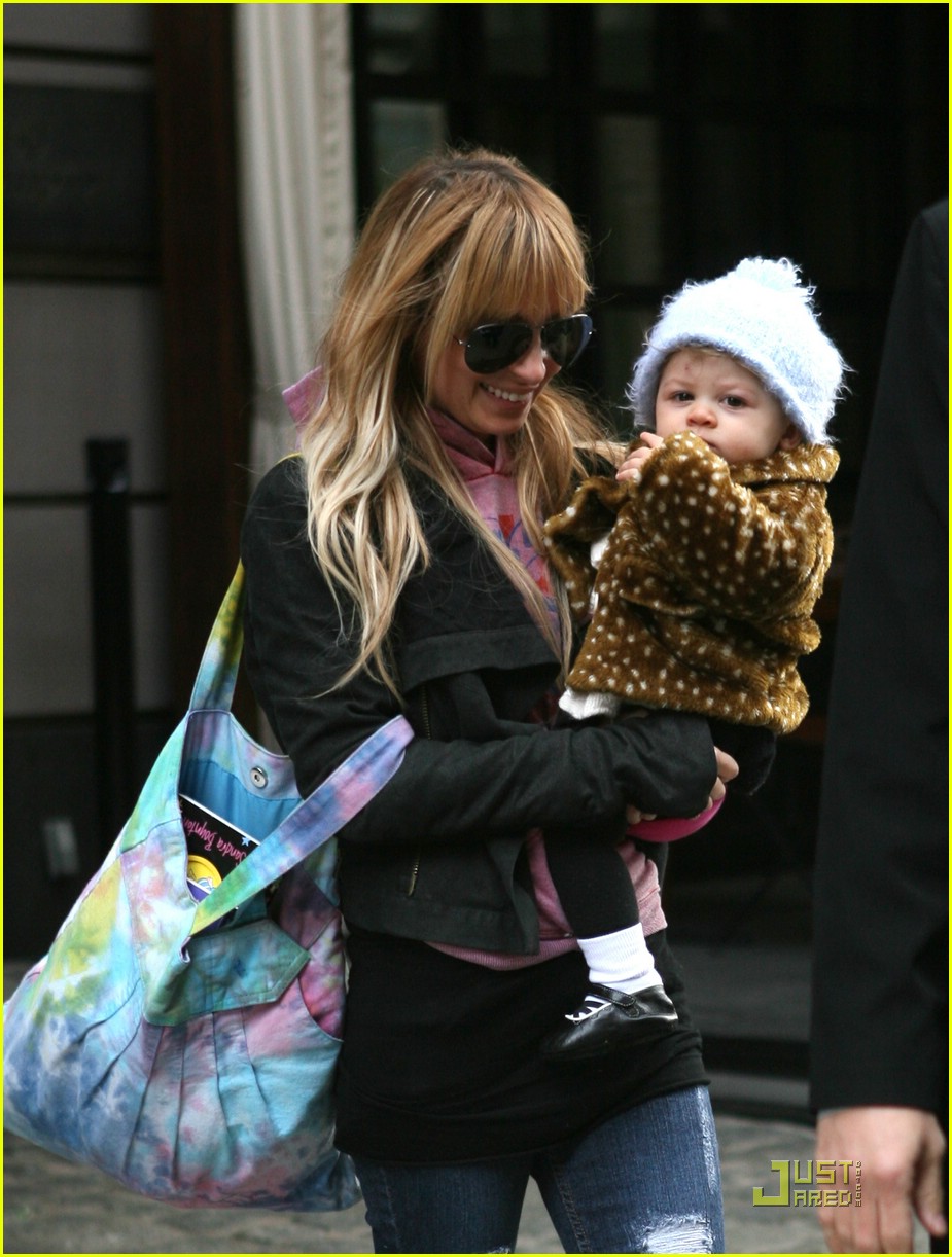 Harlow Madden Smiles Silly Photo 1736201 Celebrity Babies, Harlow