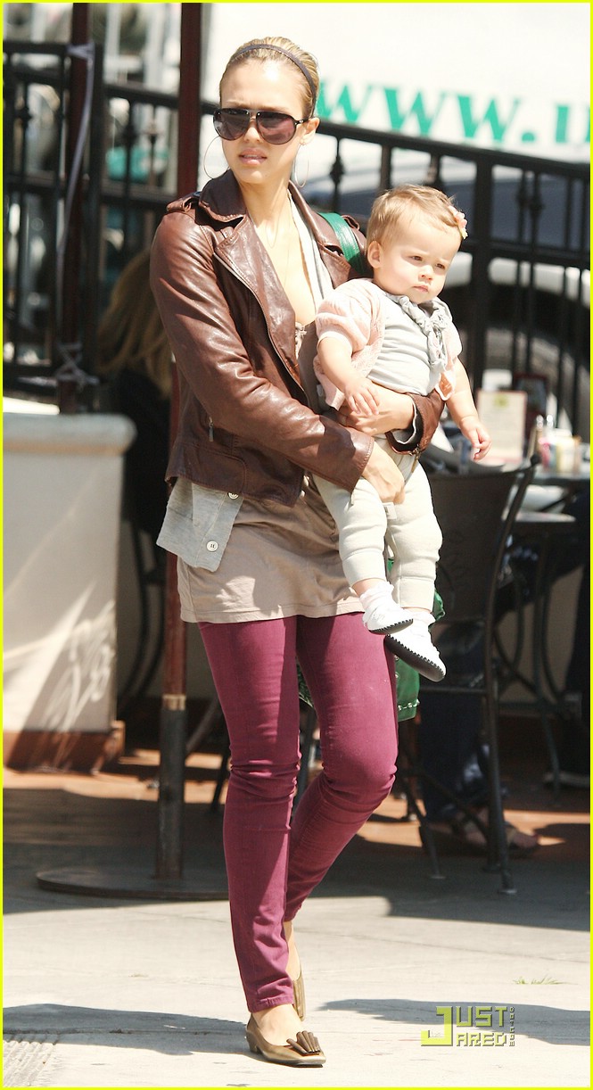 Jessica Alba: Capitol Hill, Here I Come!: Photo 1891131 | Cash Warren