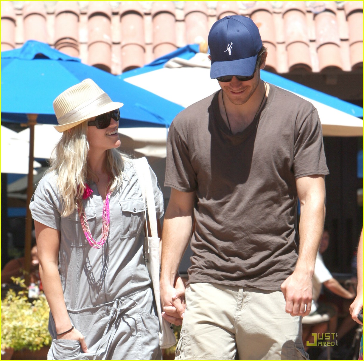 Reese Witherspoon & Jake Gyllenhaal Coachella Couple Photo 1862601 Jake Gyllenhaal, Reese