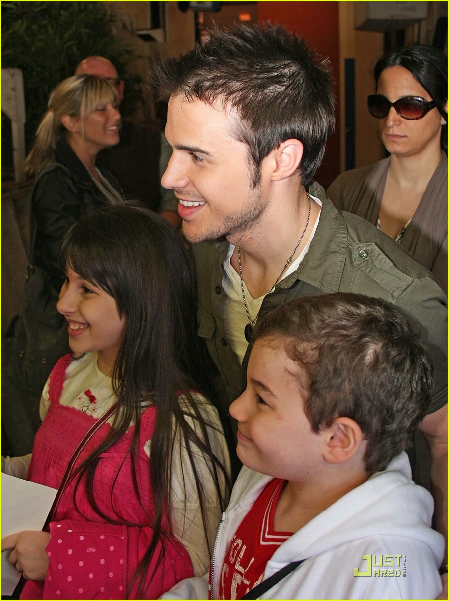 Kris Allen Spills Album Details: Photo 1947161 | Kris Allen Photos