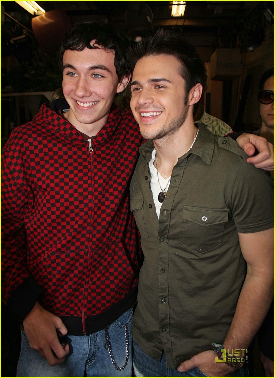 Kris Allen Spills Album Details: Photo 1947221 | Kris Allen Photos