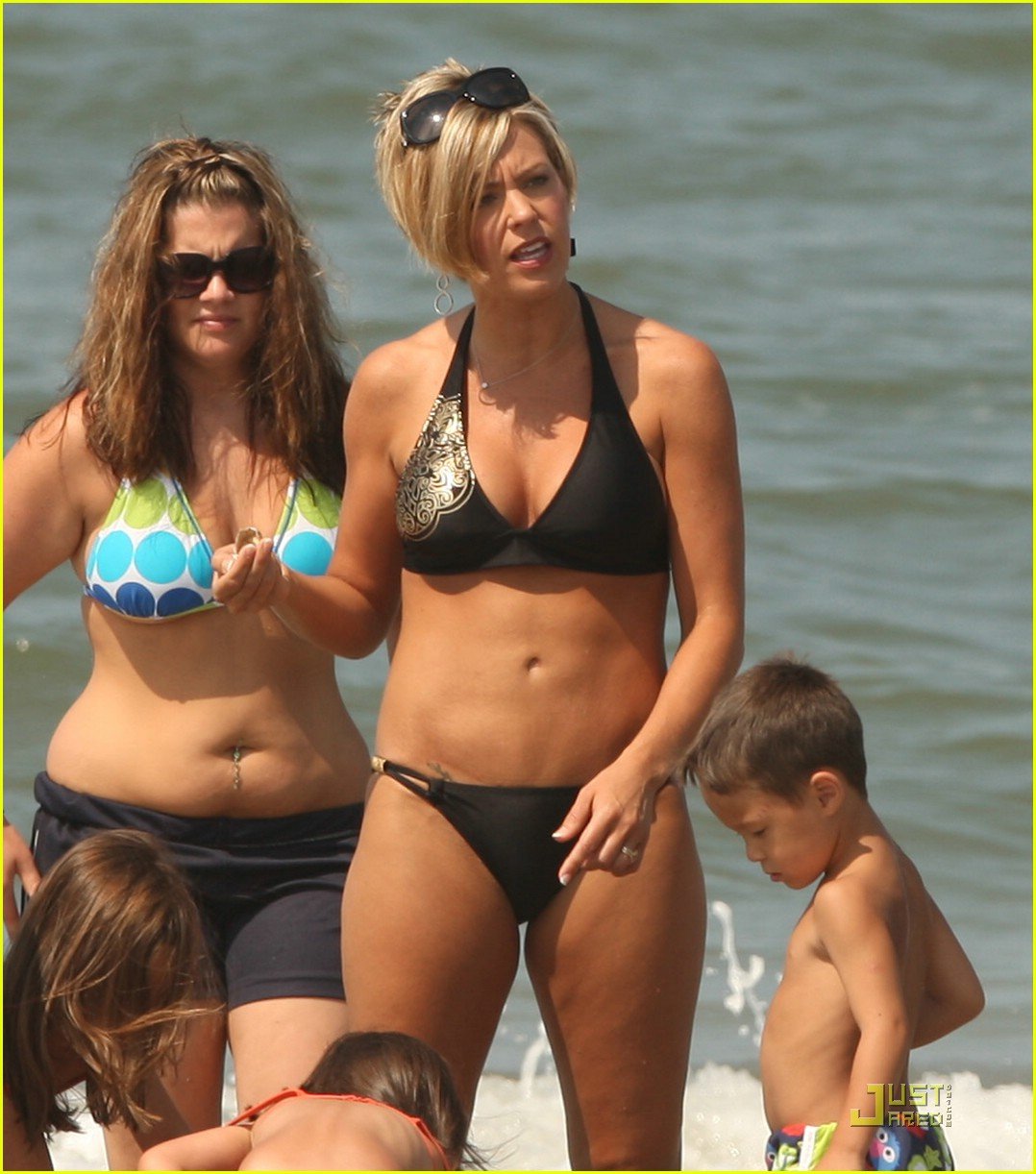 Kate Gosselin: Beach Bikini! kate gosselin beach bikini 05 - Photo.
