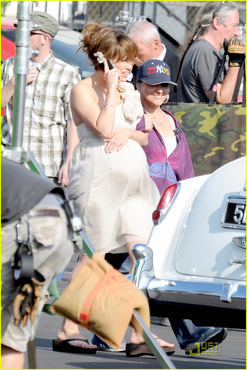 Jennifer Lopez is Pregnant -- Again! jennifer lopez pregnant again 04 - .....