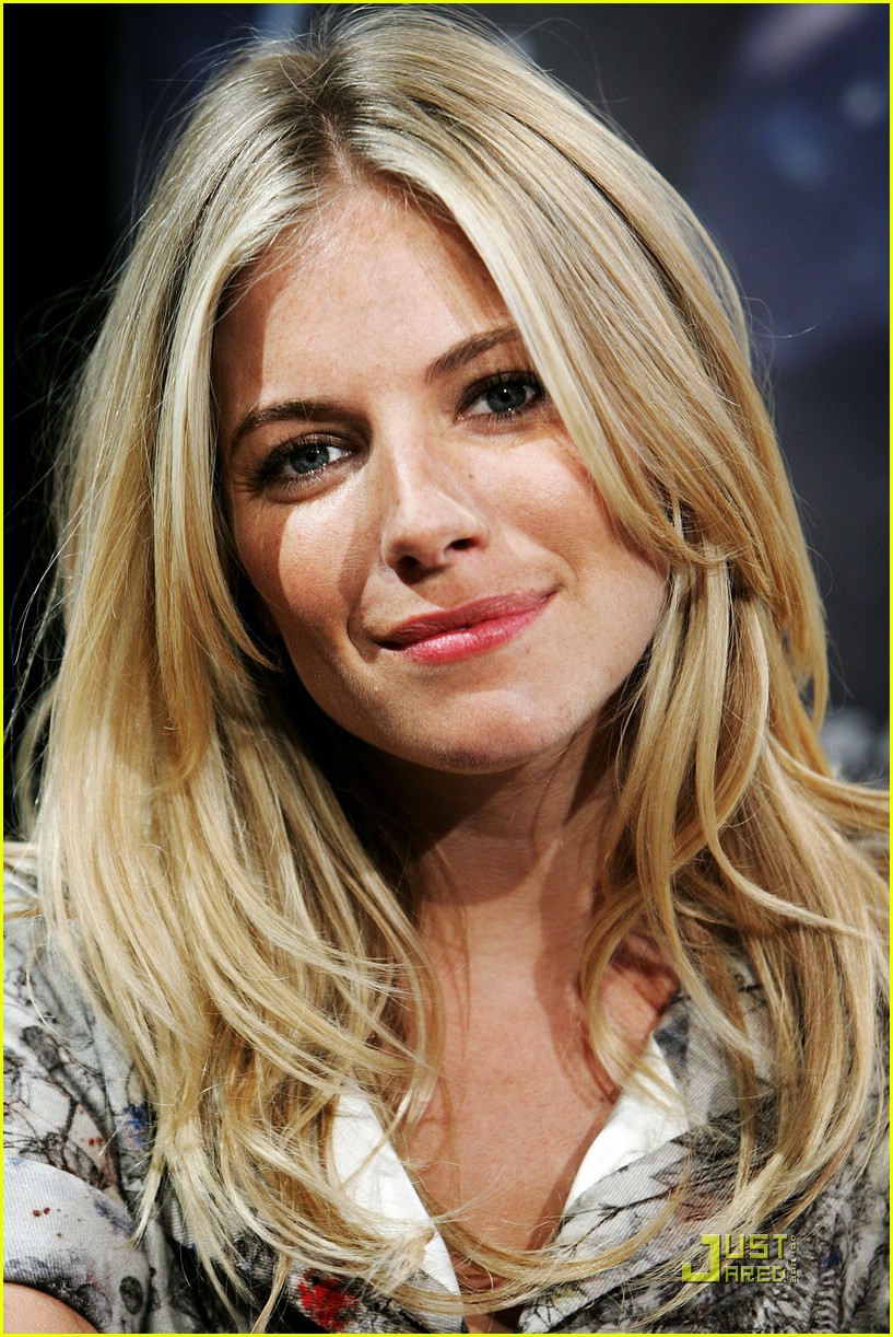 Photo: sienna miller rise of the press conference 02 | Photo 2062171