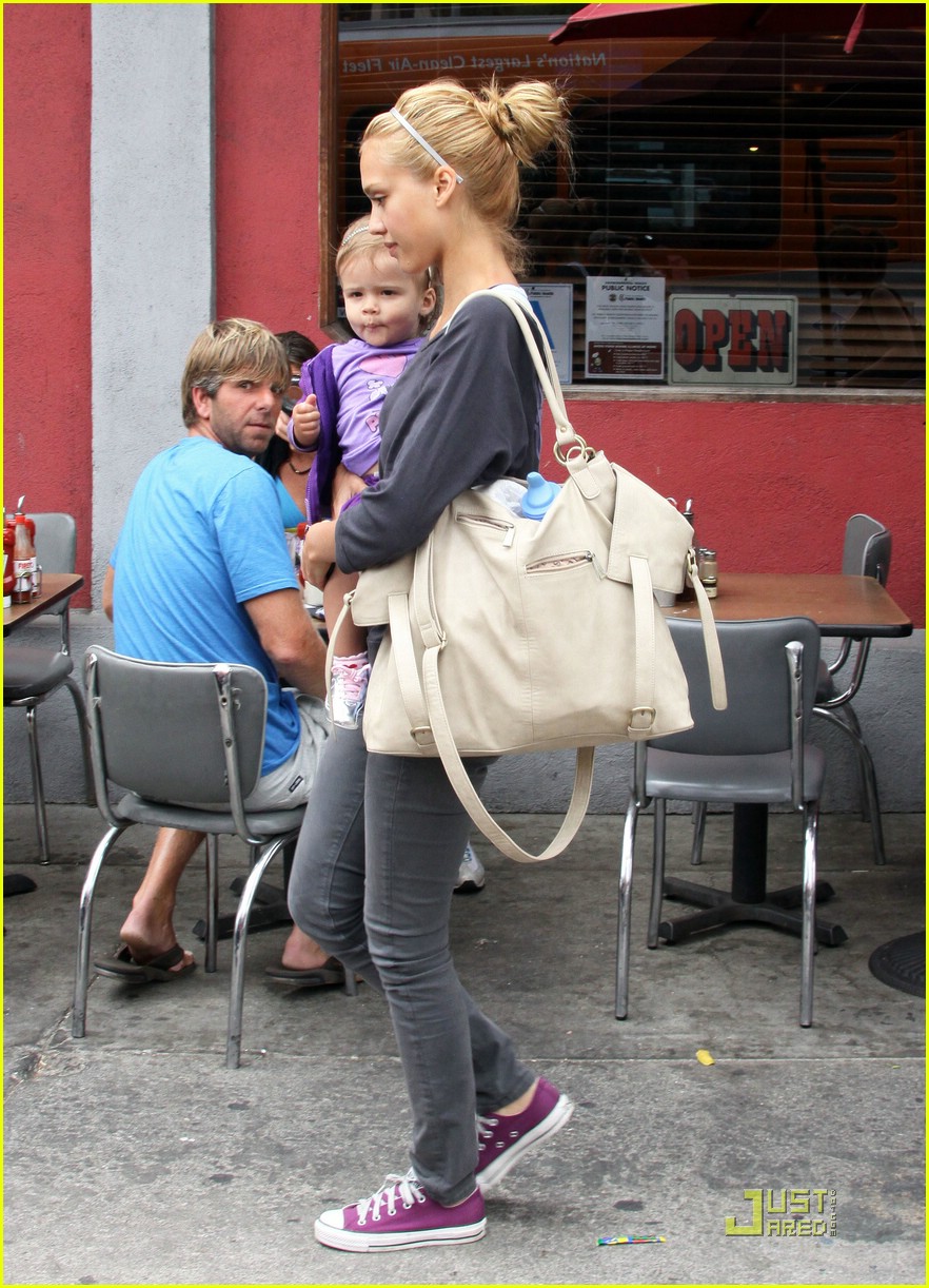 Jessica Alba: Malibu Beach Bikini Babe: Photo 2095311 | Bikini, Cash