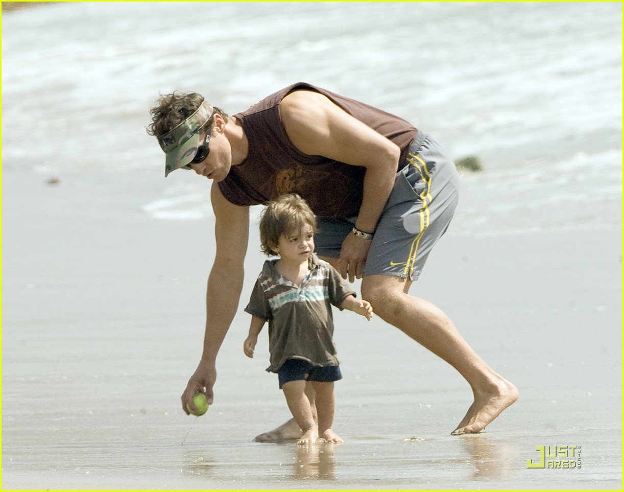 Matthew McConaughey Levi is a Little Surfer Dude! Photo 2169252