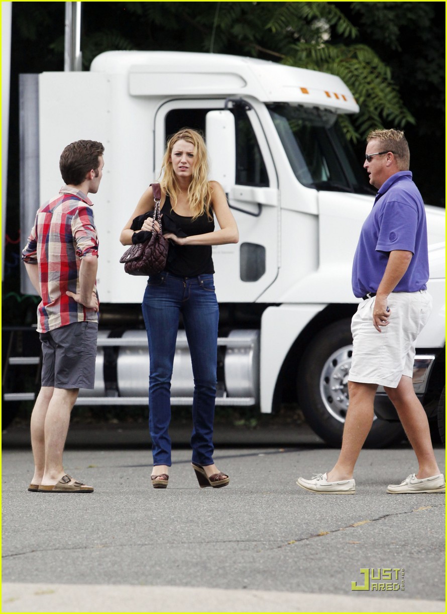Blake Lively Goes To 