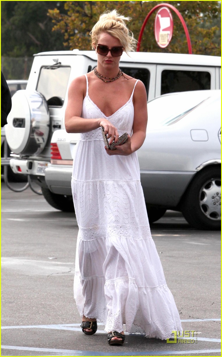 40+ Britney Spears Shopping In Wedding Dress justin bieber tour cincinnati