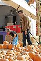 david boreanaz pumpkin picking 03