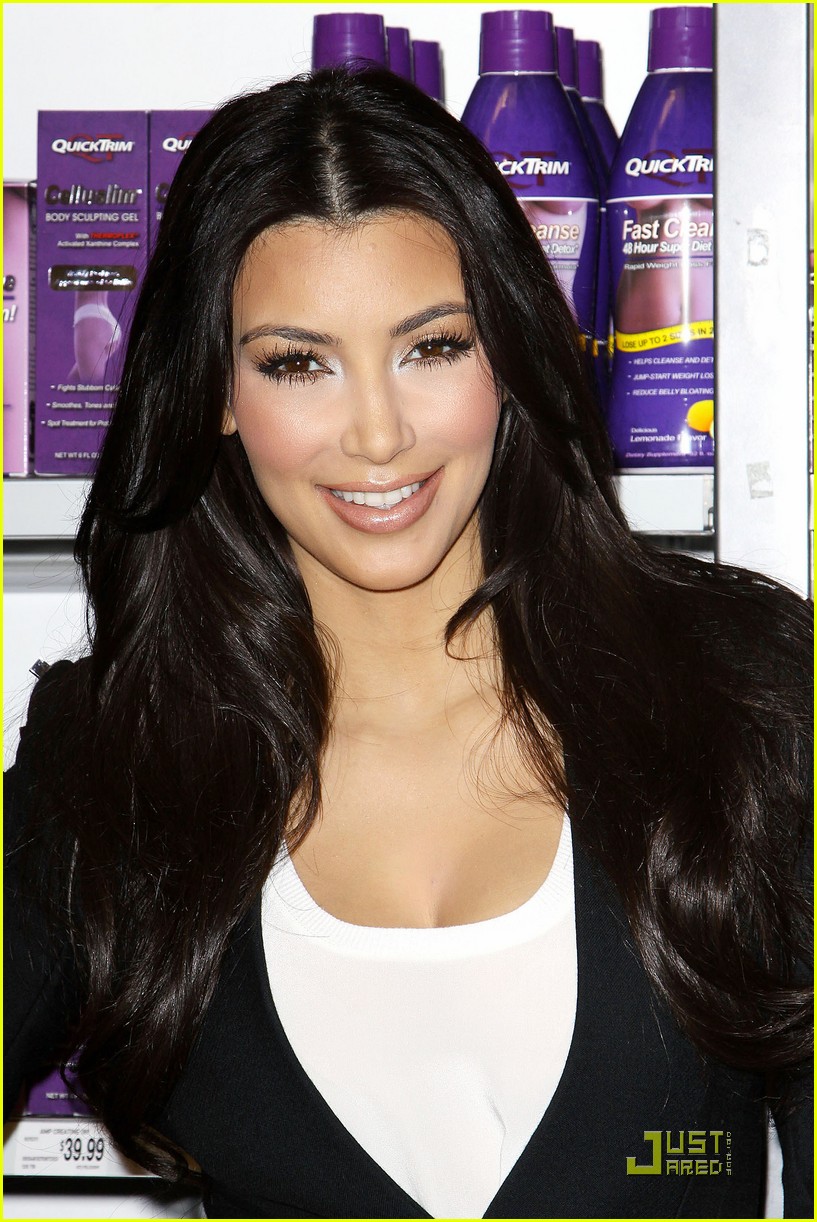 Kim & Khloe Kardashian Queens Of Quicktrim Photo 2290351 Khloe