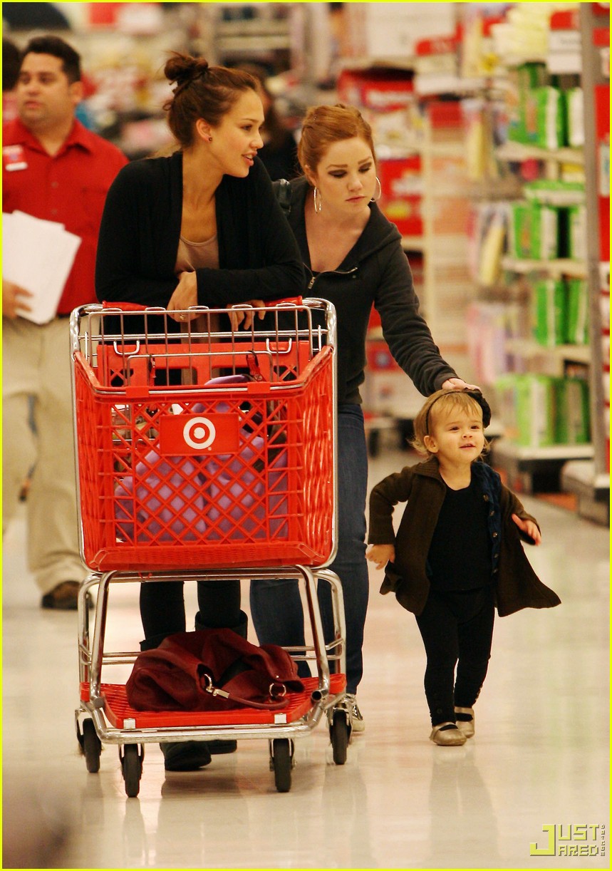 Jessica Alba & Honor Warren Take A Trip to Target Photo 2355952(02)