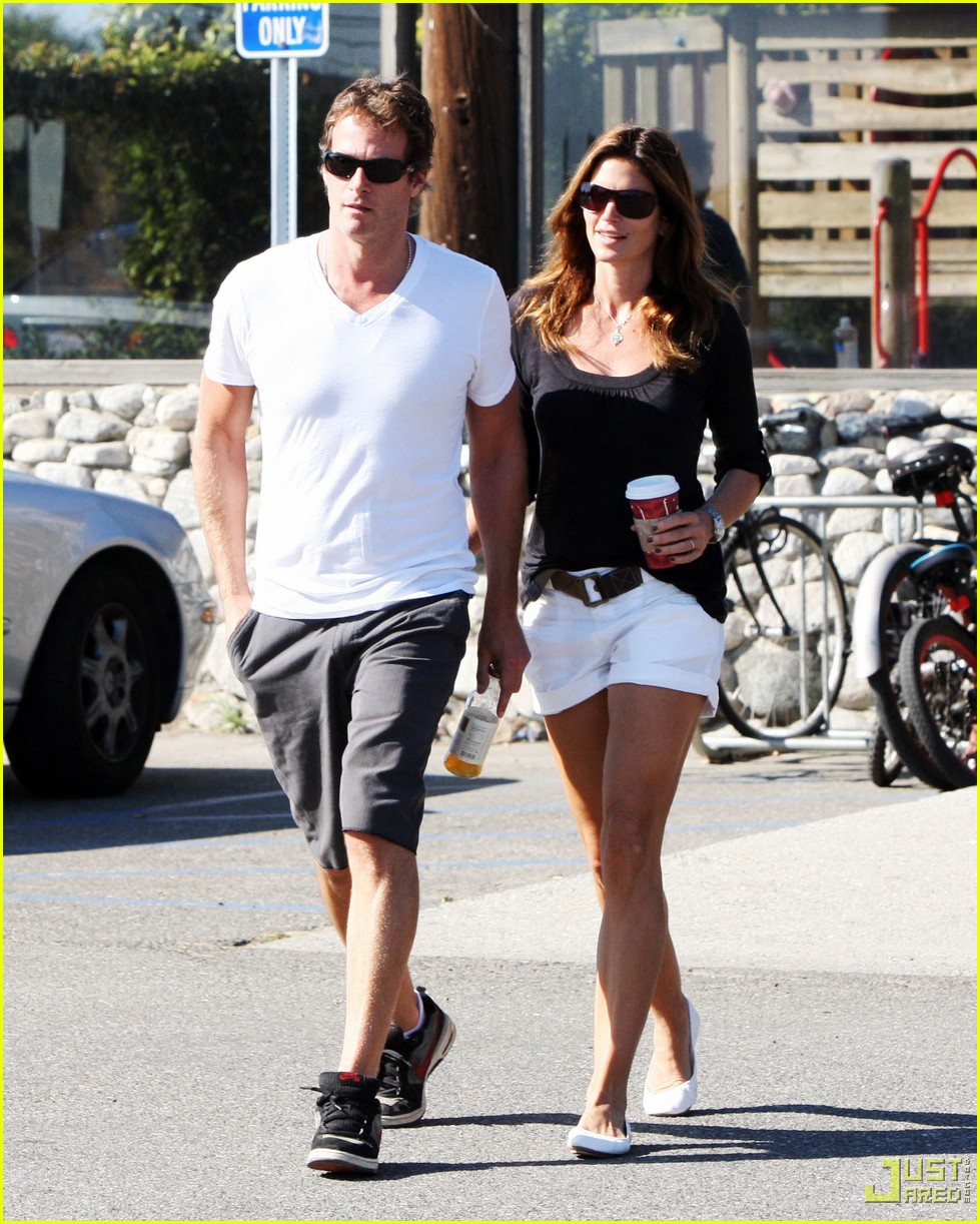 Cindy Crawford is a Malibu Mommy: Photo 2358221 | Cindy Crawford, Kaia