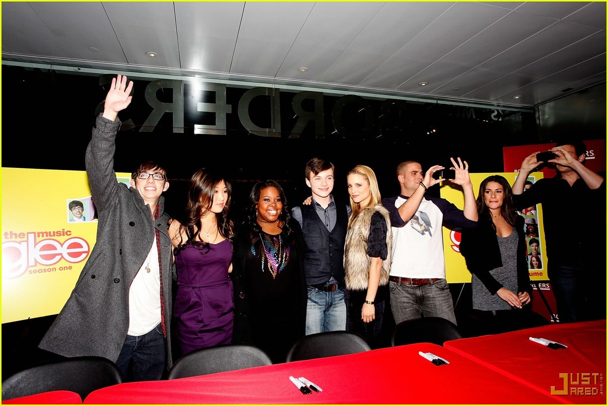 glee cast autograph signings 042337342