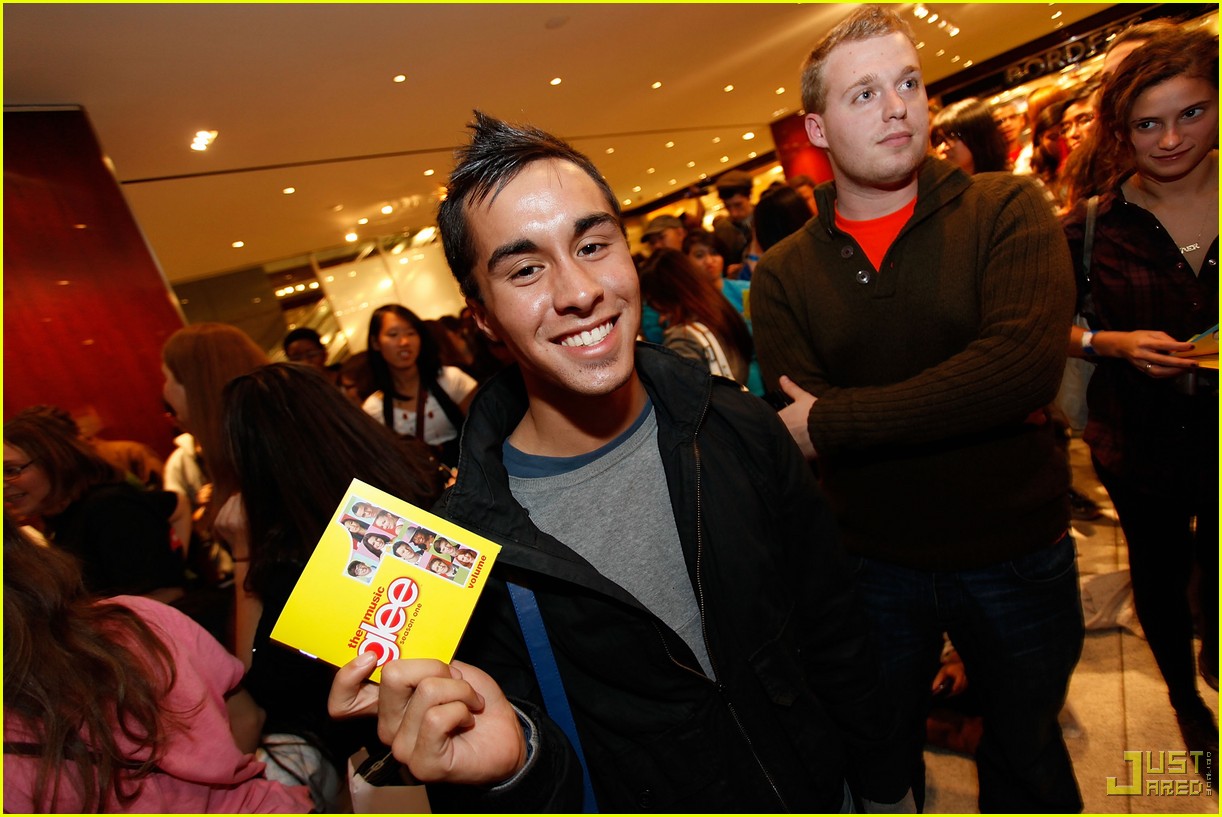 glee cast autograph signings 382337682