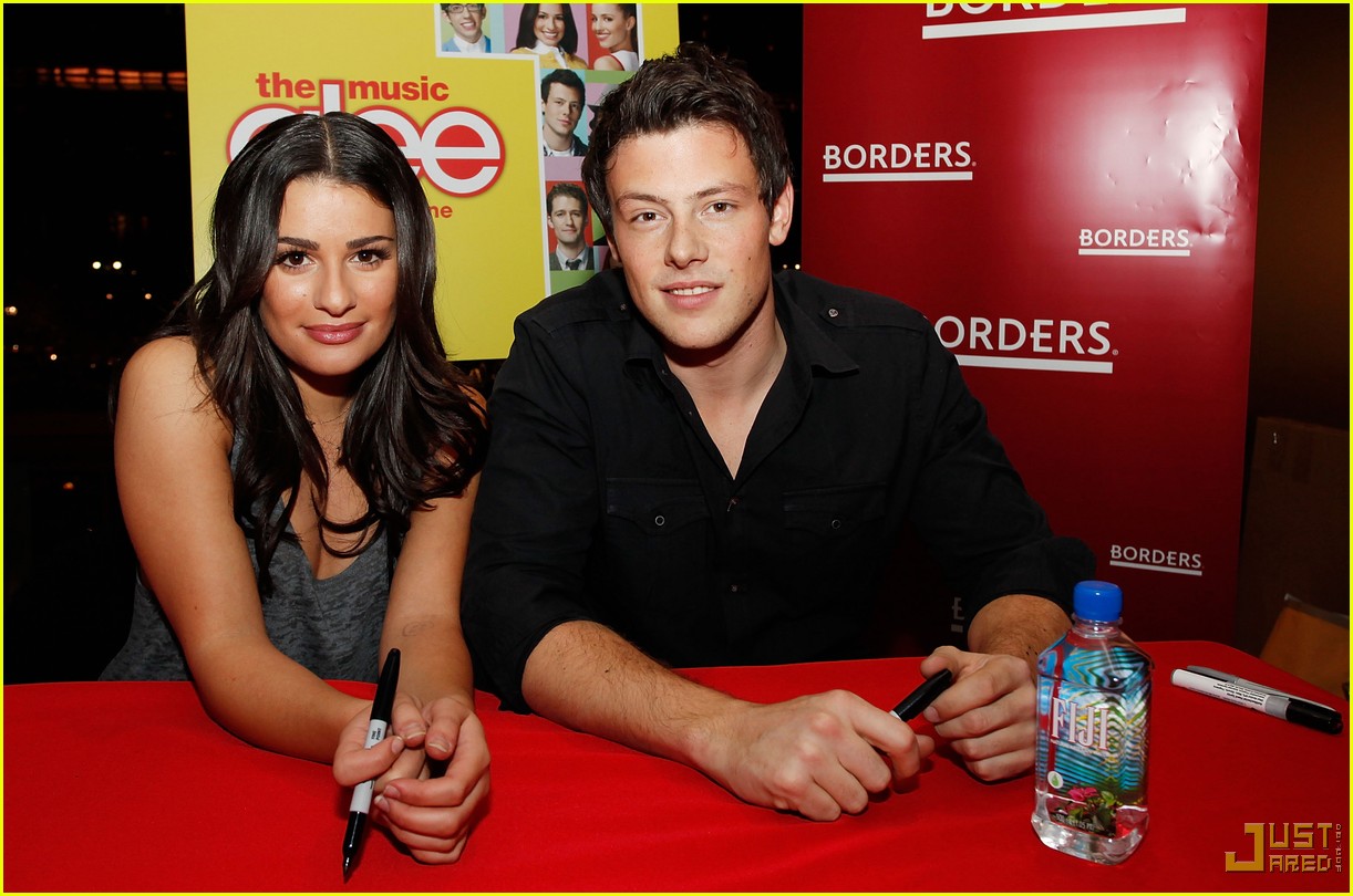 glee cast autograph signings 422337722