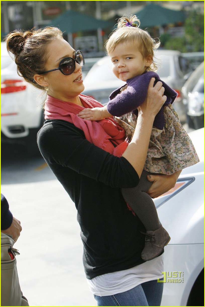 Honor Warren Jinky's Cafe Cute Photo 2342751 Cash Warren, Celebrity