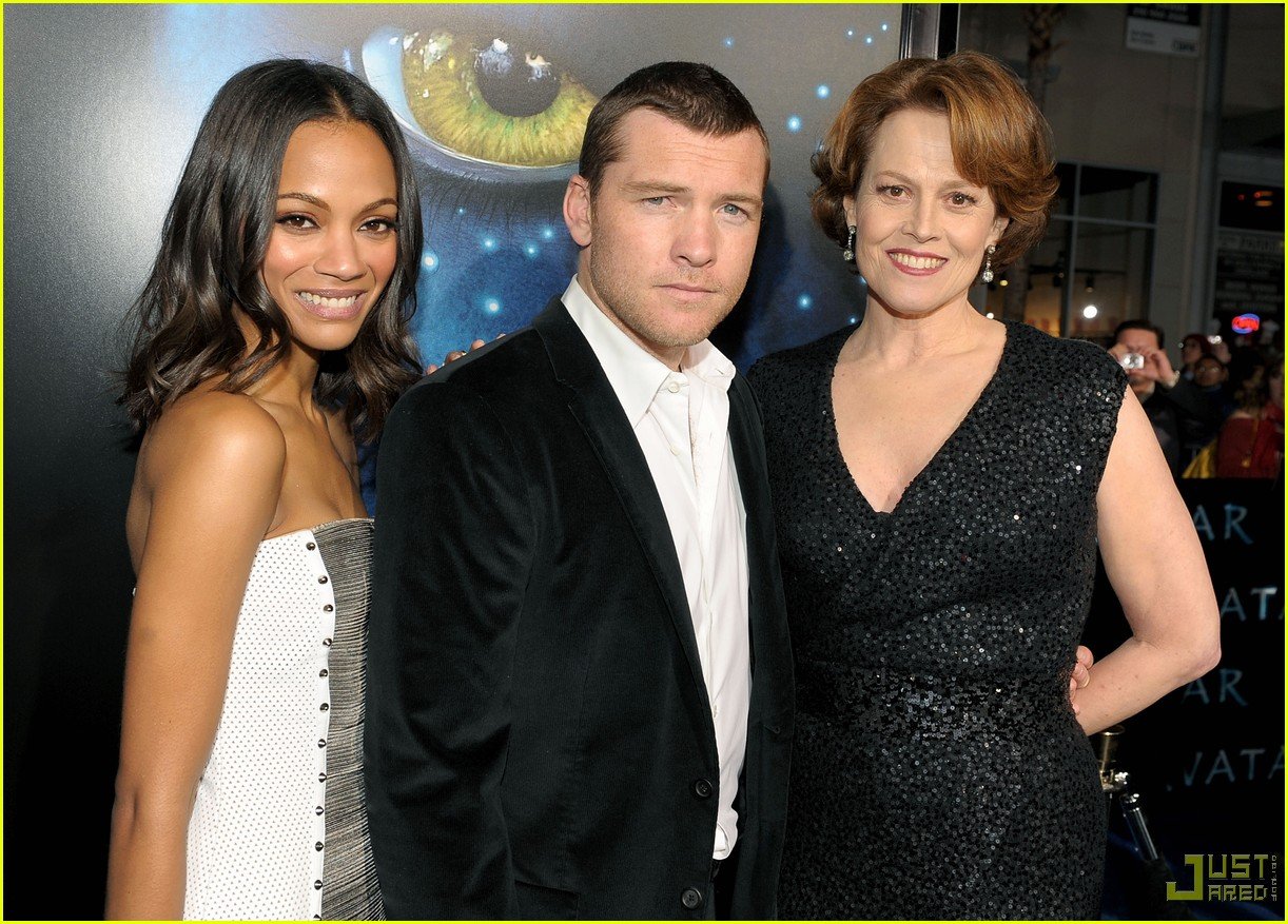 Zoe Saldana: I Was Nine Feet Tall and Blue!: Photo 2402363 | Sam
