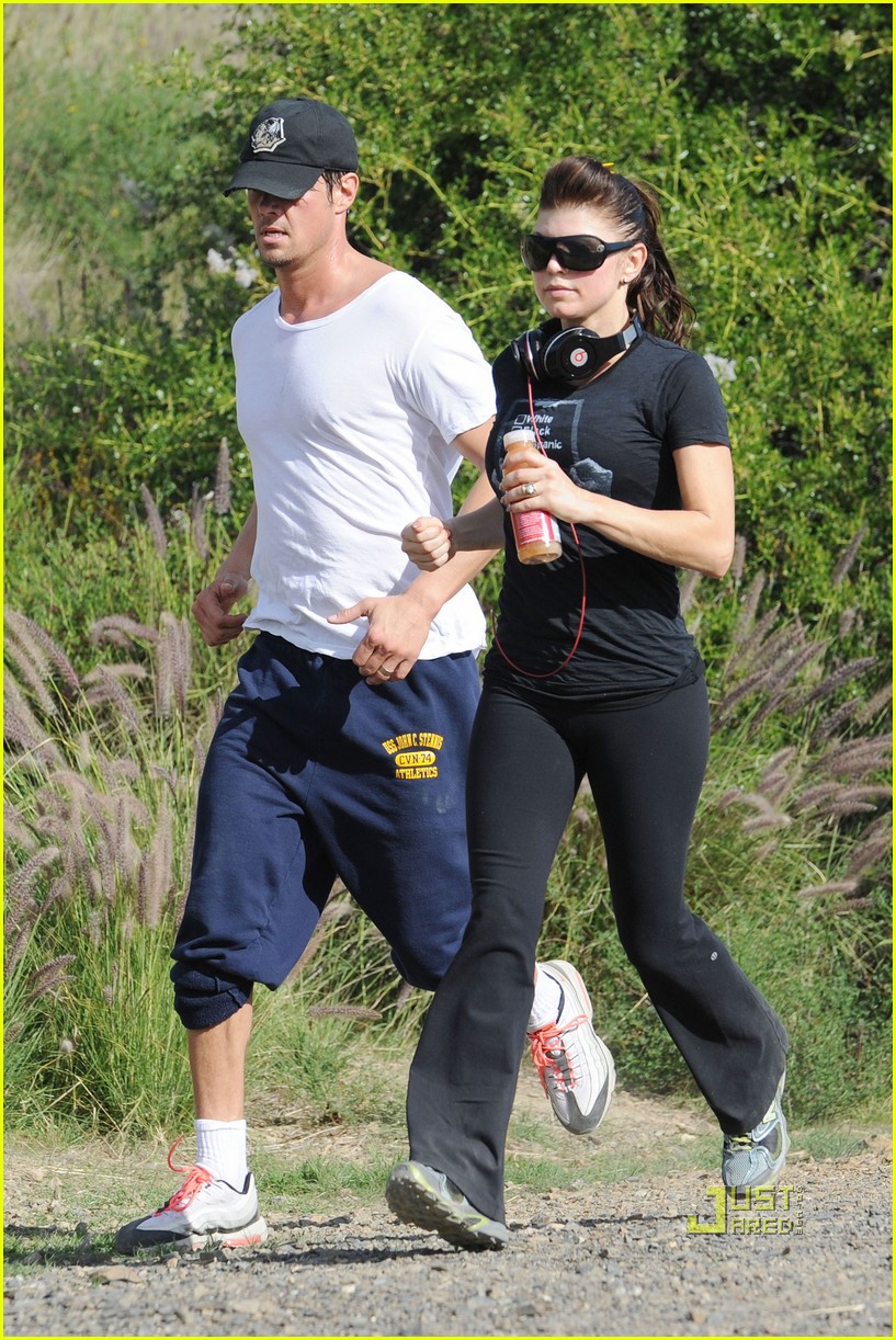 Fergie & Josh Duhamel Canyon Running Couple Photo 2407644 Fergie, Josh Duhamel Photos Just