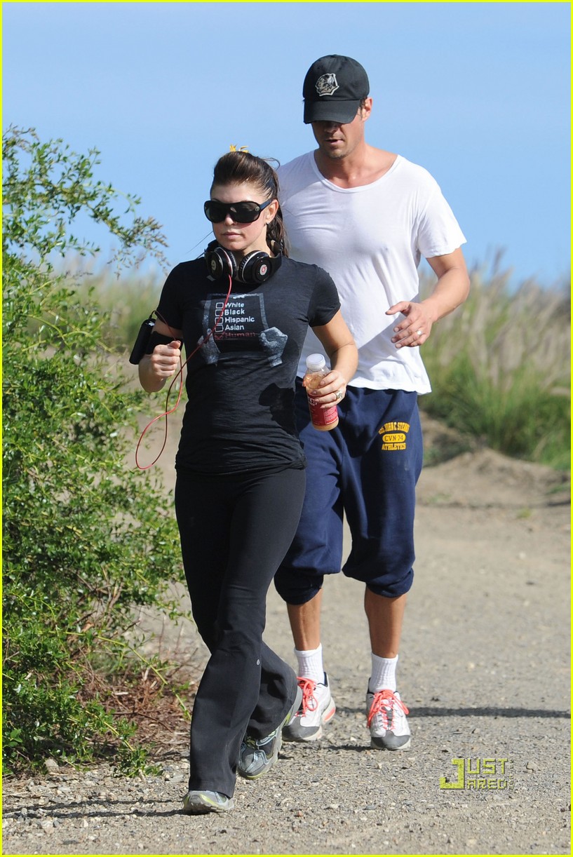 Fergie & Josh Duhamel Canyon Running Couple Photo 2407659 Fergie, Josh Duhamel Photos Just