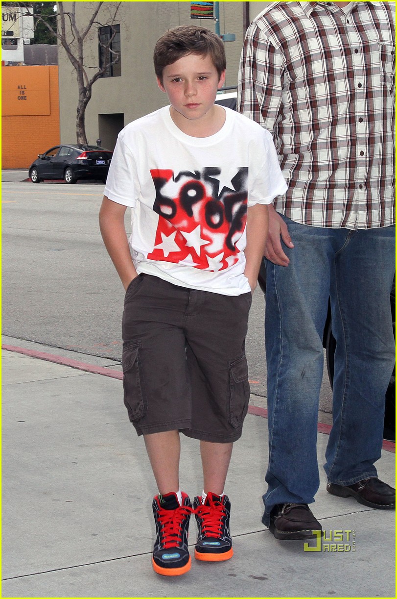 Cruz Beckham: Transformers Birthday Bash!: Photo 2429106 | Brooklyn
