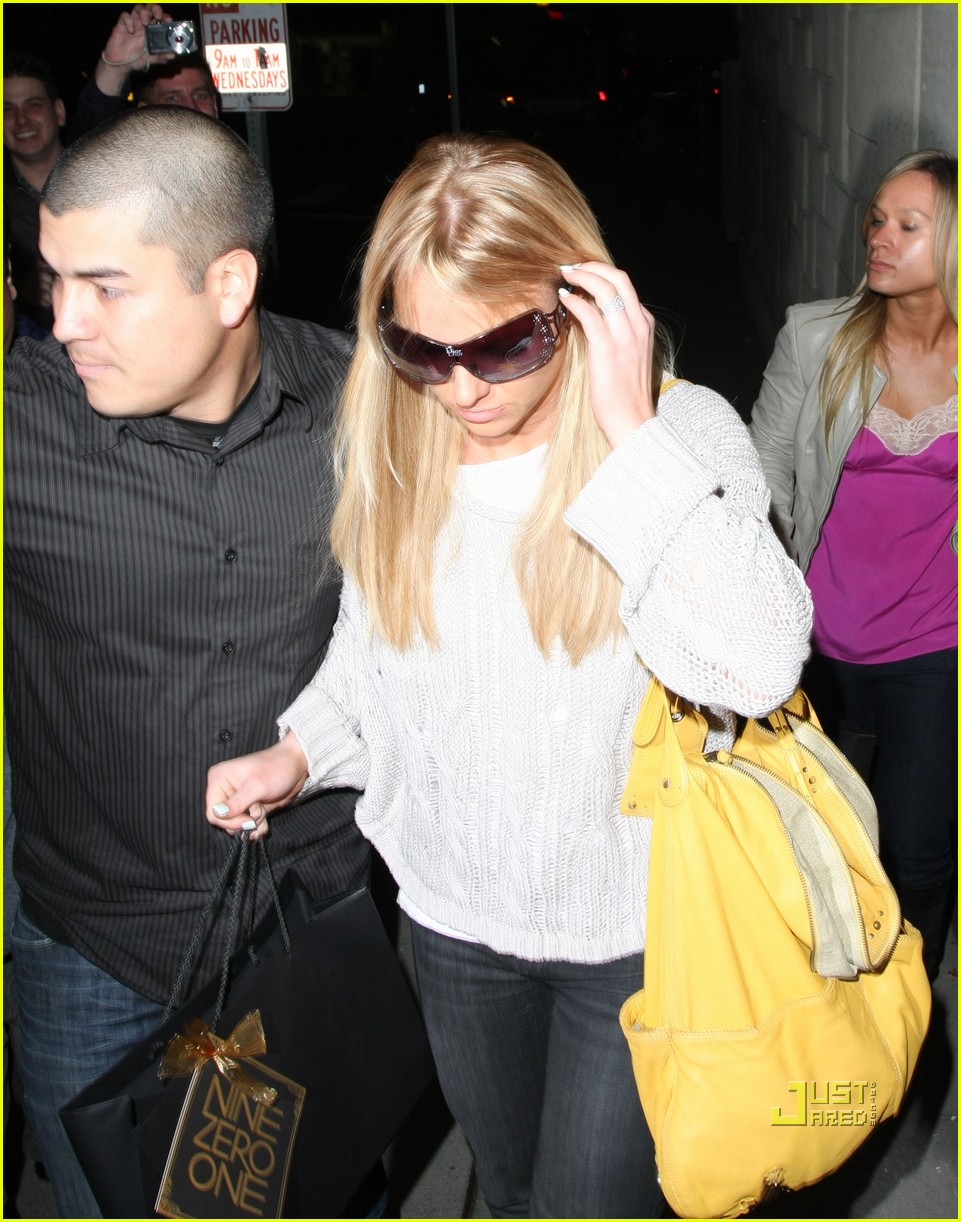 New Britney Spears Album? No June Release Date! Photo 2430741