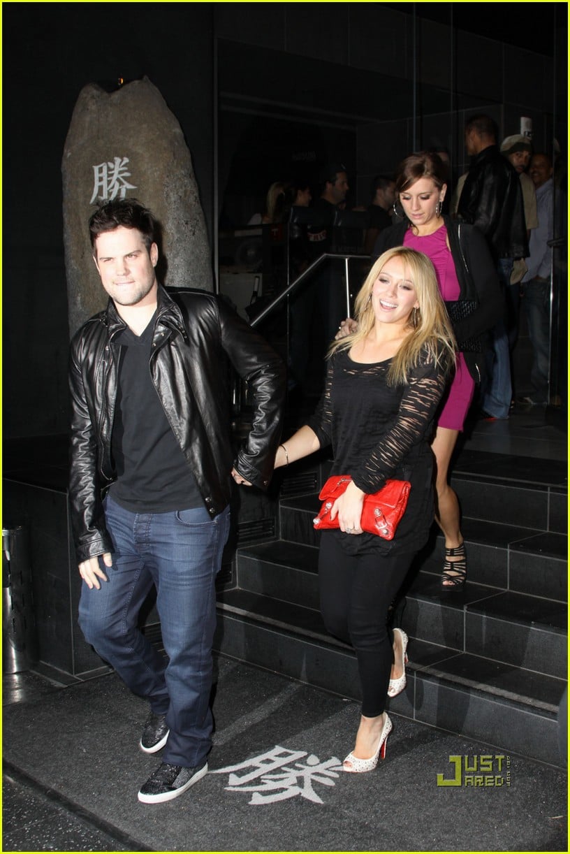Photo hilary duff engagement ring mike comrie 06 Photo 2429761 Just Jared