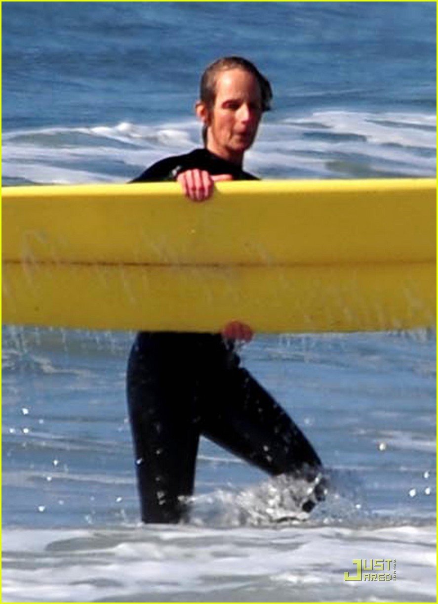 Helen Hunt Surf's Up! Photo 2425384 Helen Hunt Photos Just Jared