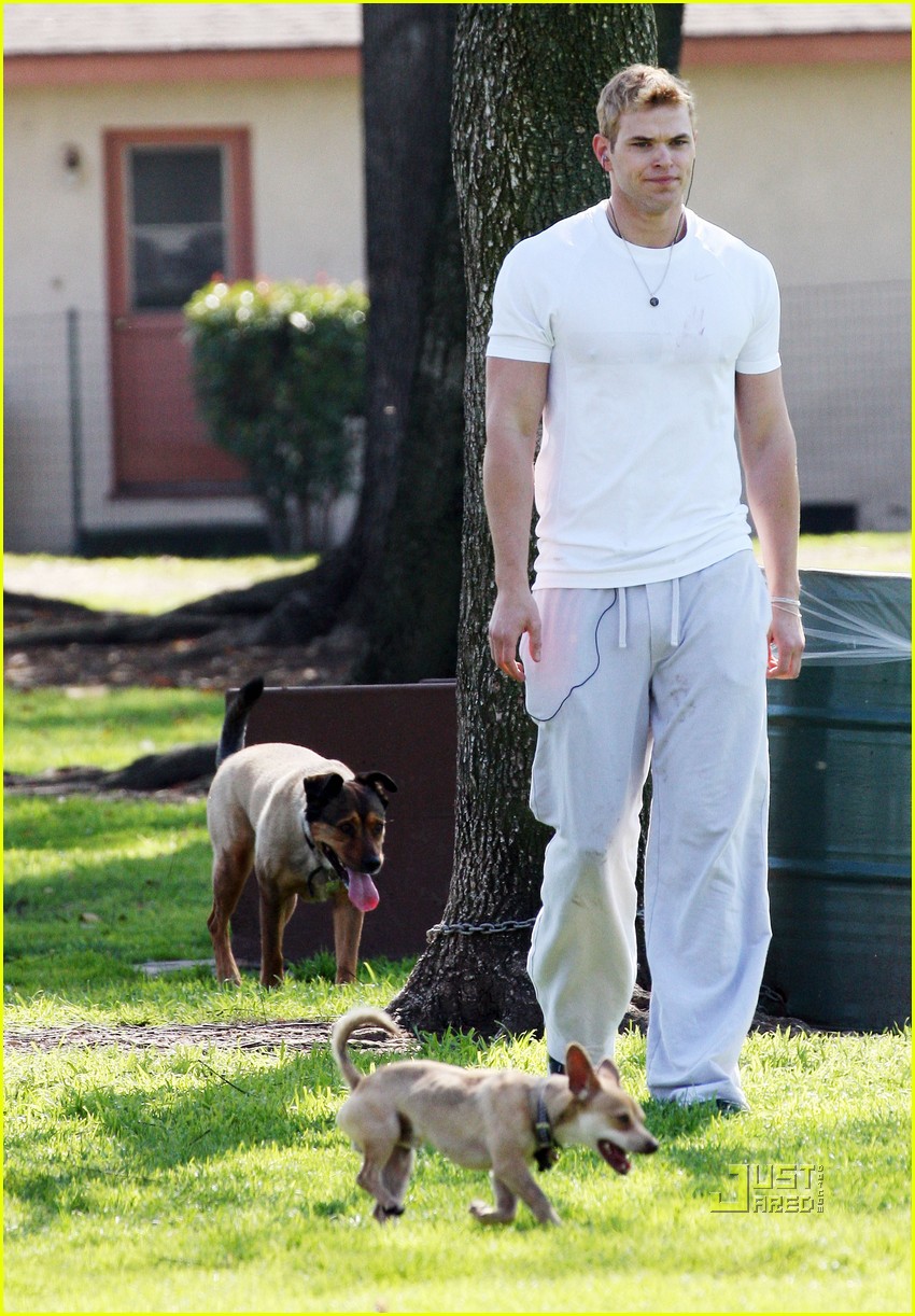Kellan Lutz Brings His Pups to the Park Photo 2427354 Kellan Lutz