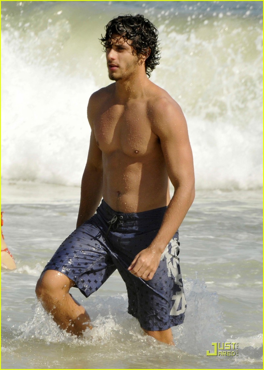 Jesus Luz Basks On The Beach: Photo 2430199 Jesus Luz, Shirtless