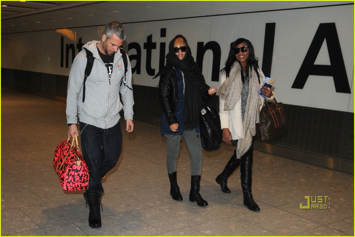 Rihanna Talks New Sound and ‘Marriage’: Photo 2430032 | Rihanna Photos