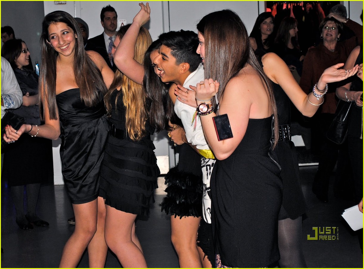 Mark Indelicato Has Yellow Fever, Sweet 16: Photo 2434602 | America