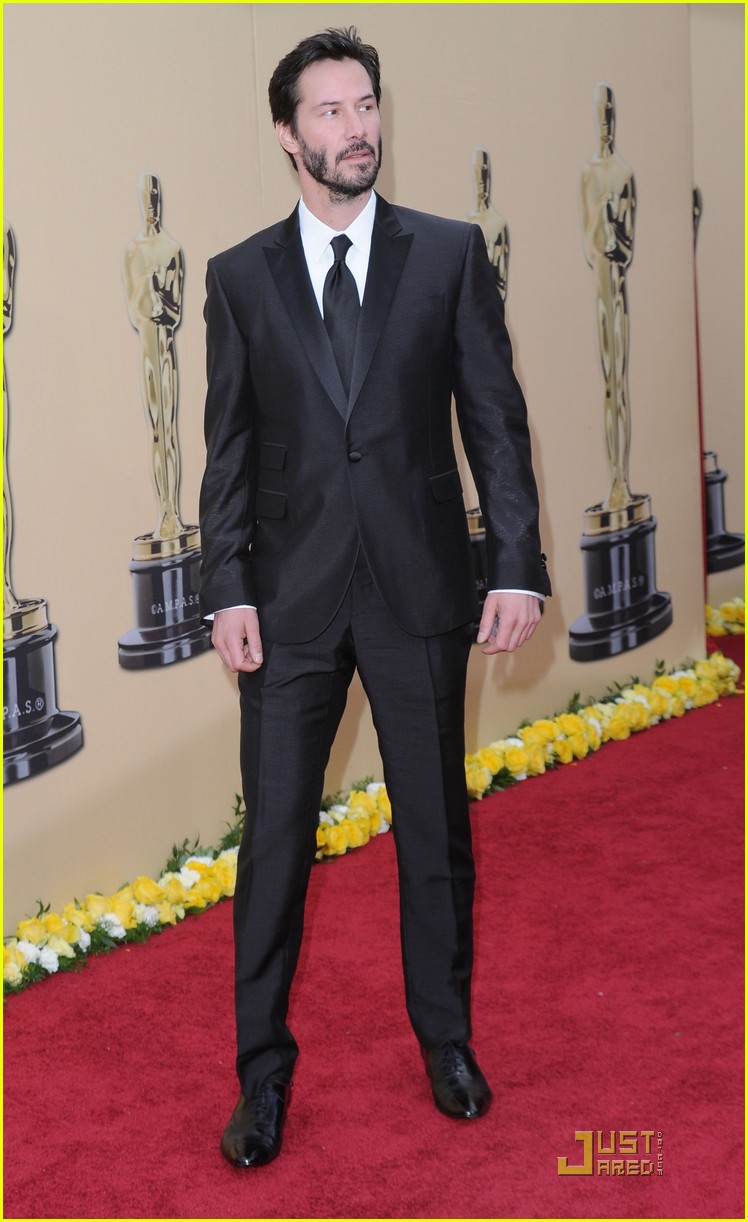Keanu Reeves -- 2010 Red Carpet: Photo 2432999 2010 Oscars, Keanu Reeves Pictures | Just Jared