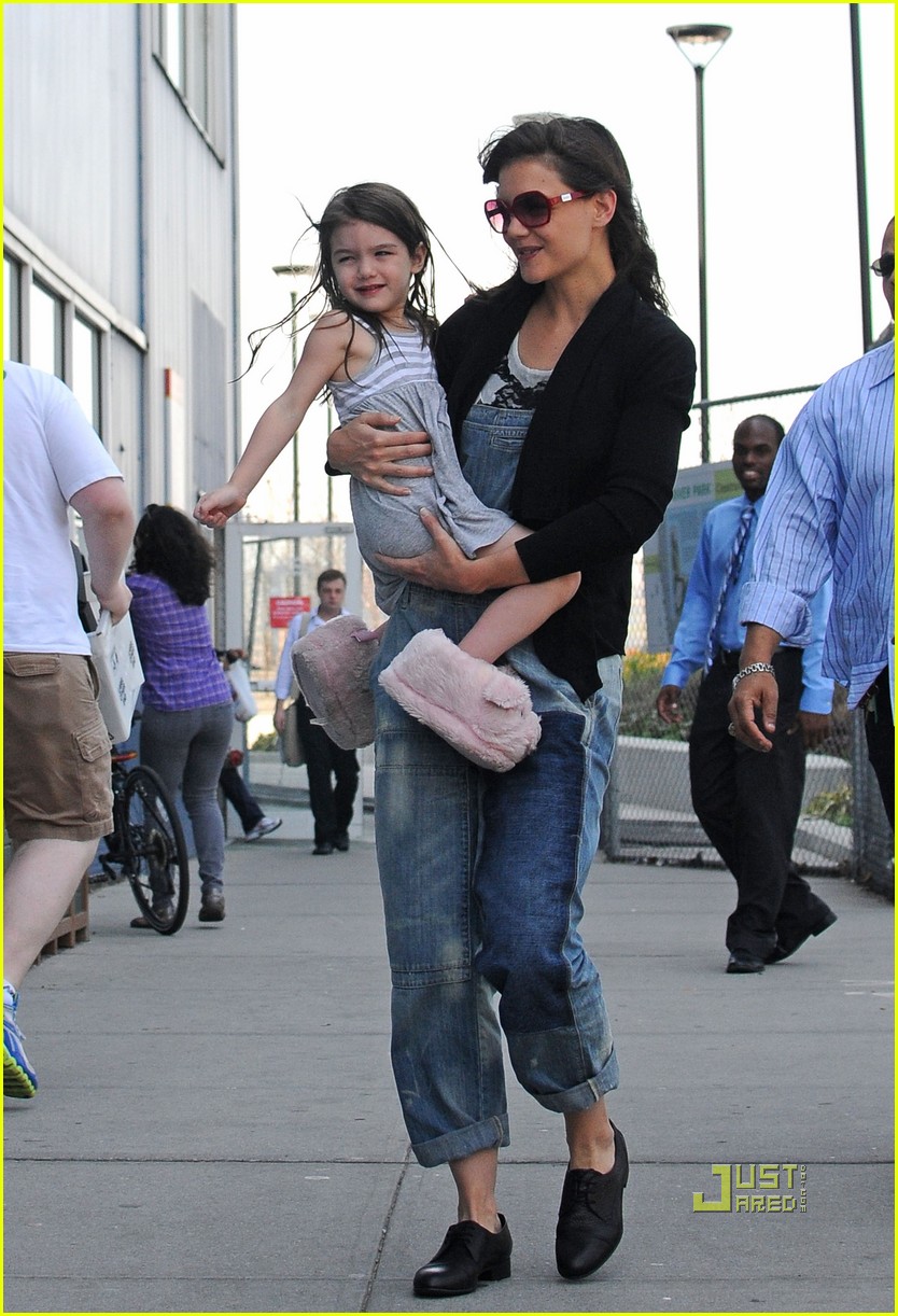 Katie Holmes Chelsea Piers Playdate with Suri Cruise! Photo 2441099