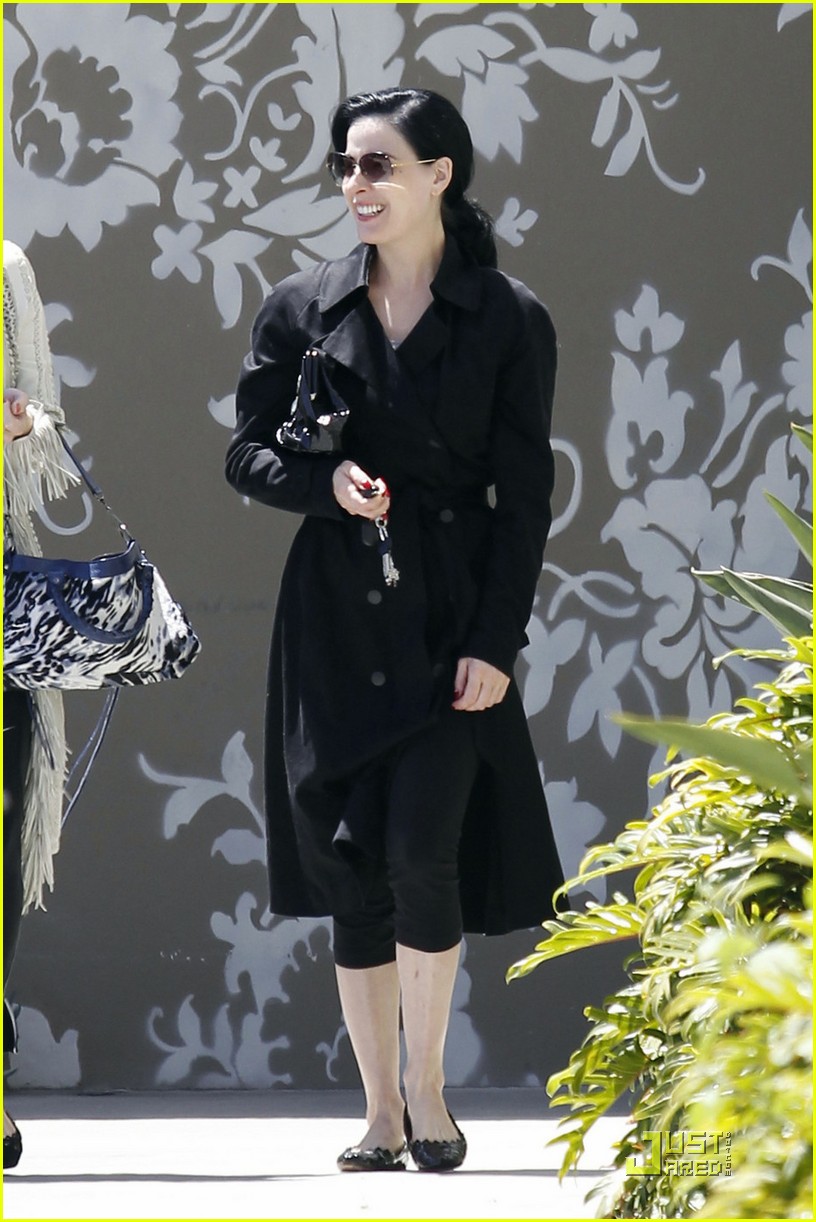 Dita Von Teese Perfects Pilates Photo 2447353 Dita Von Teese Photos Just Jared Celebrity