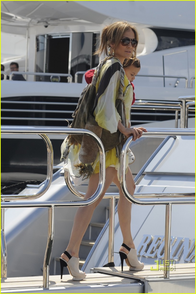 Photo jennifer lopez cannes 03 Photo 2452941 Just Jared