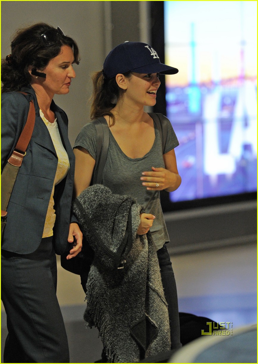 Photo: rachel bilson lax airport dodgers hat 05 | Photo 2448236 | Just