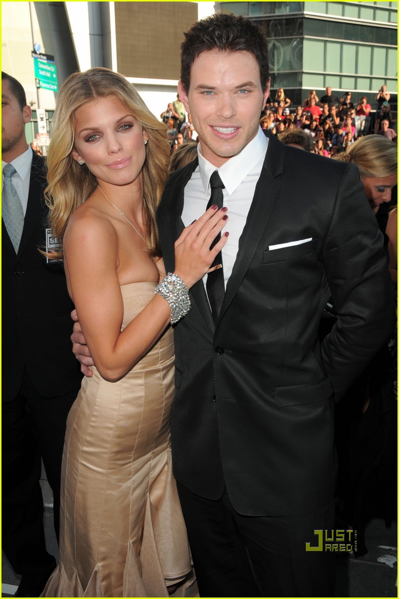 Kellan Lutz Premieres ECLIPSE with AnnaLynne McCord Photo 2461493