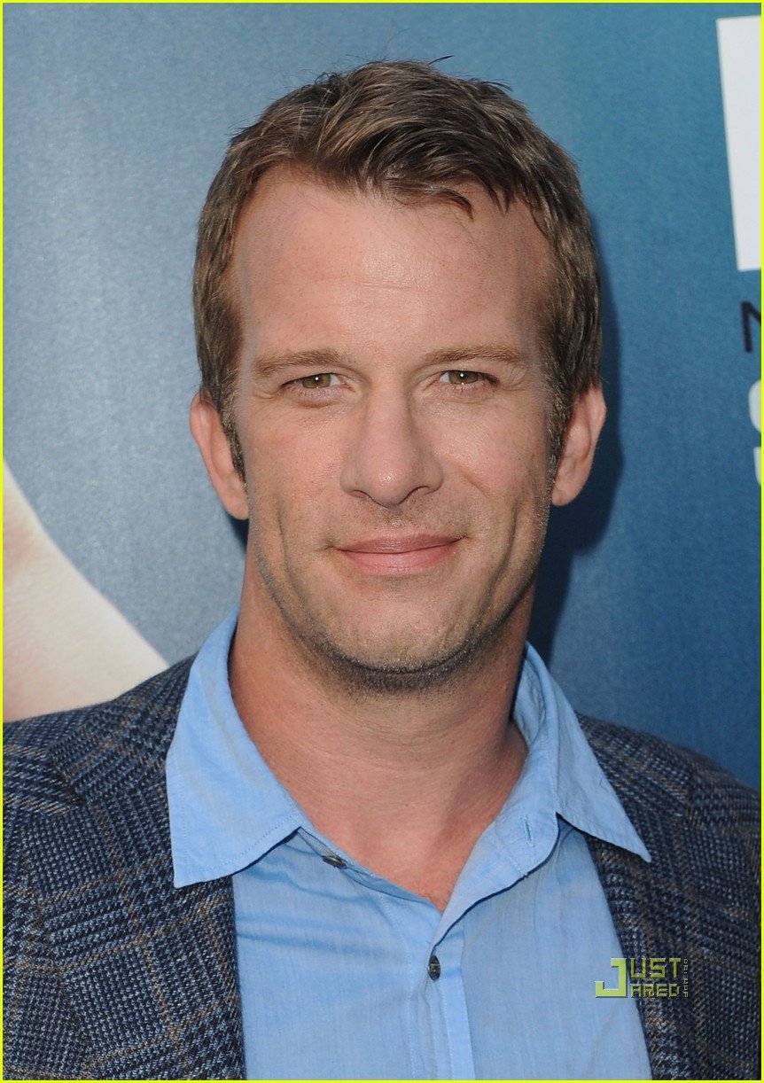 Thomas Jane Premieres &lsquo;Hung&rsquo; in Toe Sneakers: Photo 2462167 | Thomas