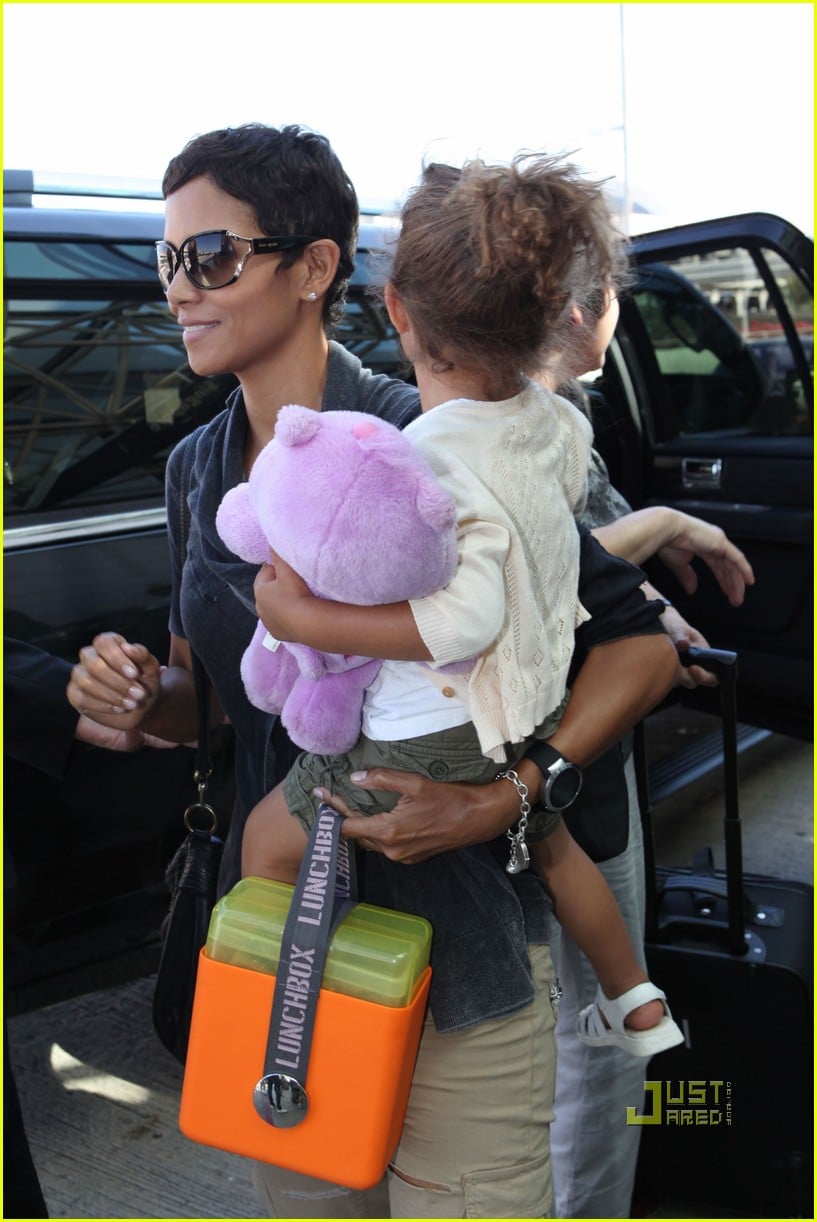 Halle Berry South Africa with Nahla & Gabriel Aubry! Photo 2469141