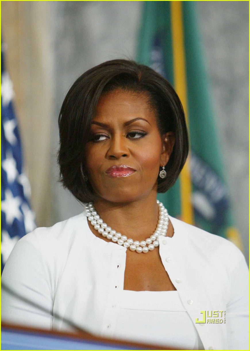 Michelle Obama Thanks Treasury Department Photo 2464700 Michelle