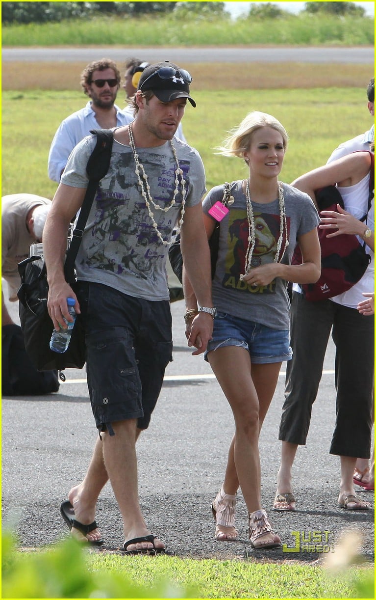 Carrie Underwood & Mike Fisher: Honeymoon in Tahiti!: Photo 2465858 | Carrie Underwood, Mike