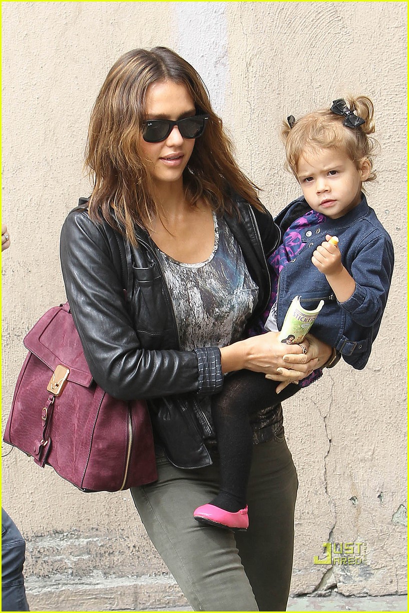 Jessica Alba & Honor Warren Griddle Brunch Beauties Photo 2475957