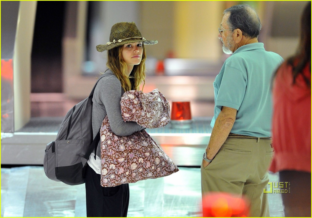 Rachel Bilson: LAX with Grandpa Bruce!: Photo 2474519 | Rachel Bilson