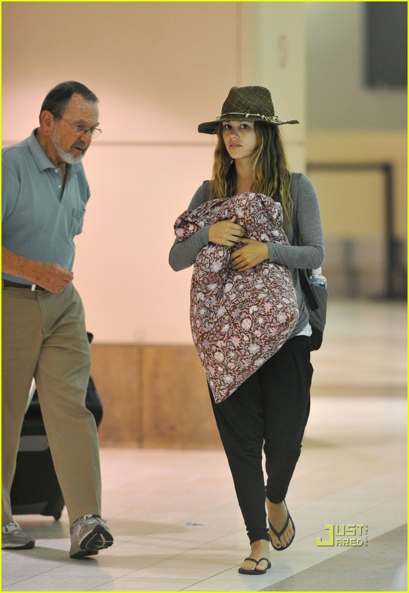Rachel Bilson: LAX with Grandpa Bruce!: Photo 2474528 | Rachel Bilson